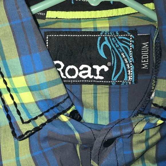 Roar Dress Shirt - Picture 3 of 3